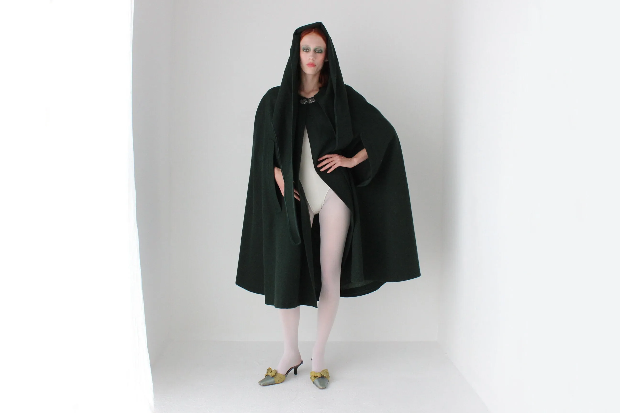 90s Rich Green PURE WOOL Boutique Hooded Cape Coat