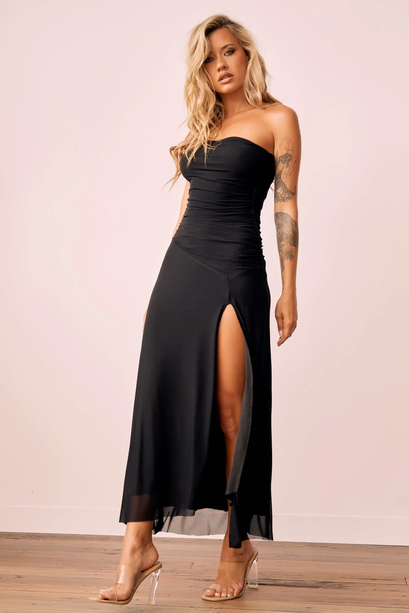 All The Surprise Midi Dress - Black