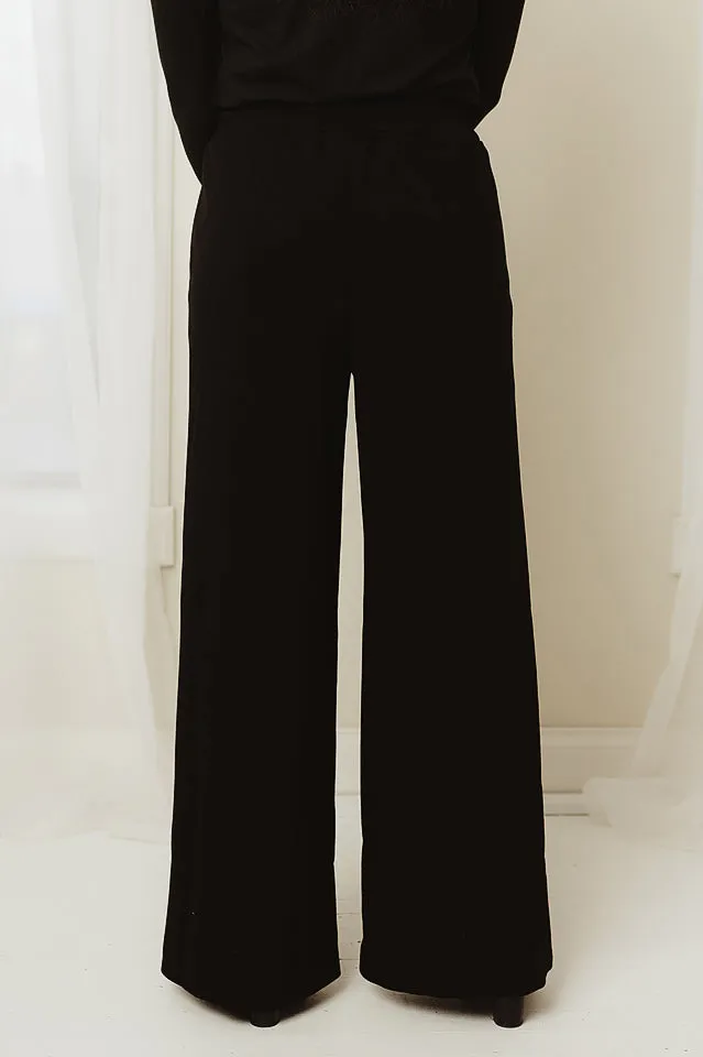 Drawstring Wide Leg Sweatpants