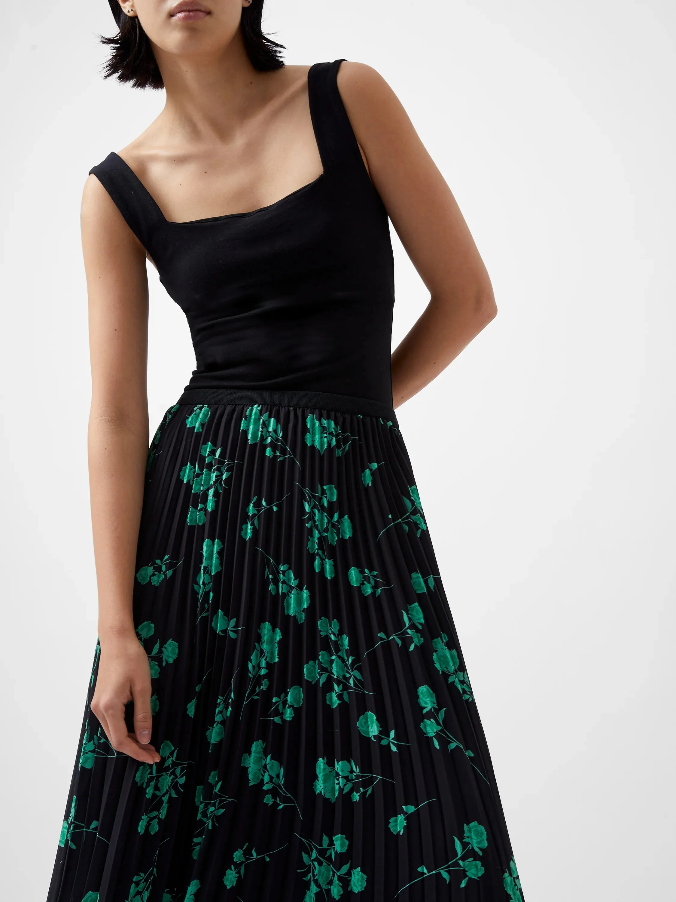 French Connection Allesandra Pleated Skirt - Black/Minted Green