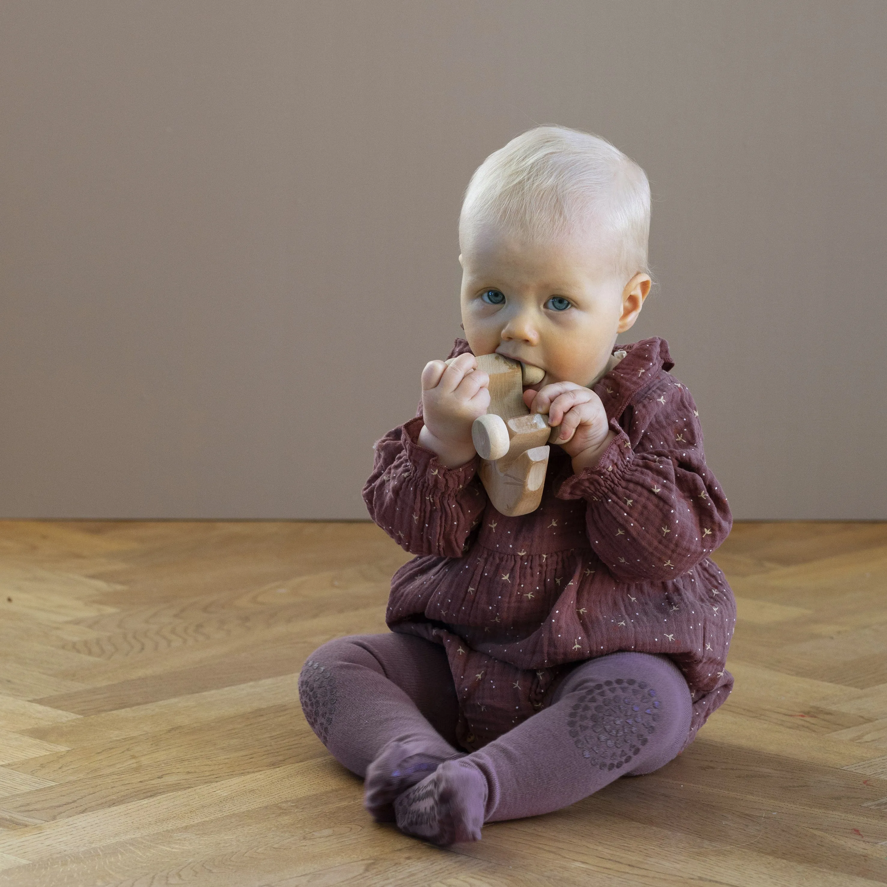 Non-slip crawling tights with grip for babies and toddlers - Organic Cotton Organic Cotton - Misty Plum