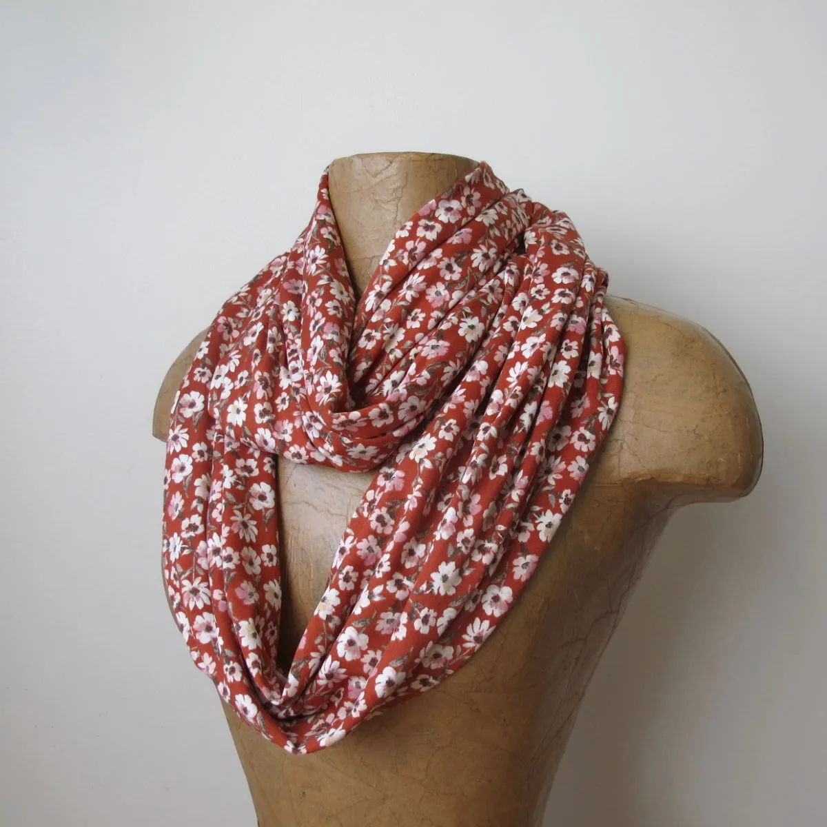 PETITE DAISIES Infinity Scarf