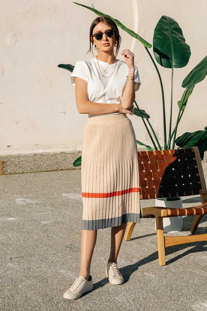 Pleated Knit Skirt