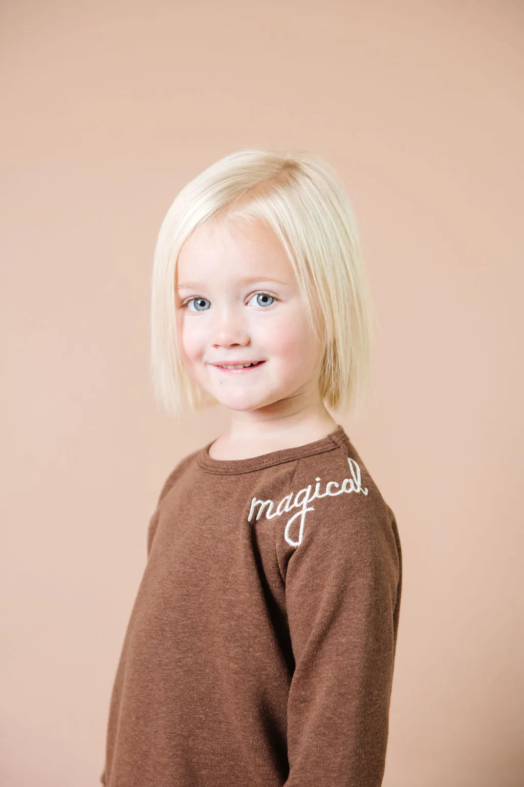 pullover crew CO - magical collar on mocha