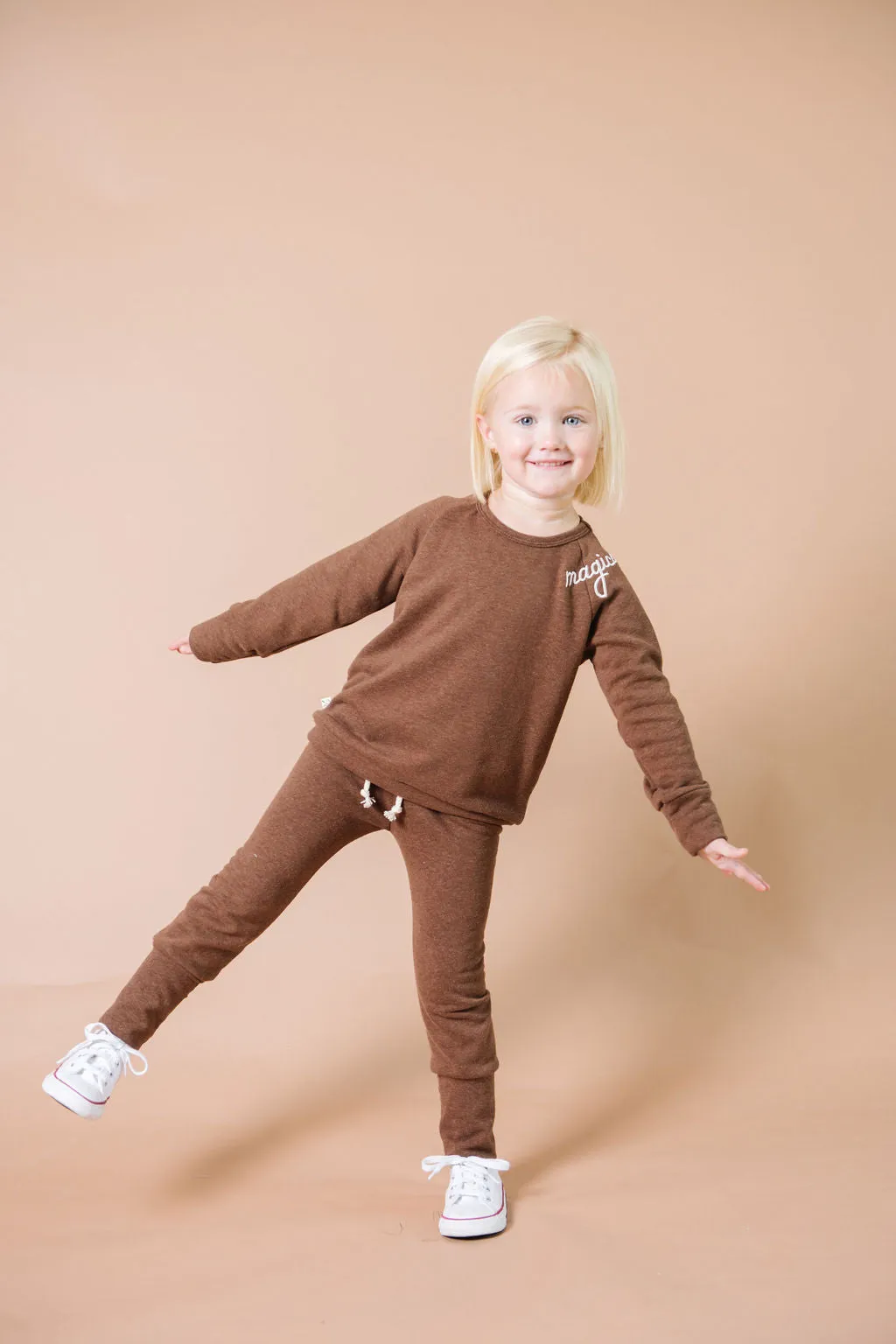 pullover crew CO - magical collar on mocha