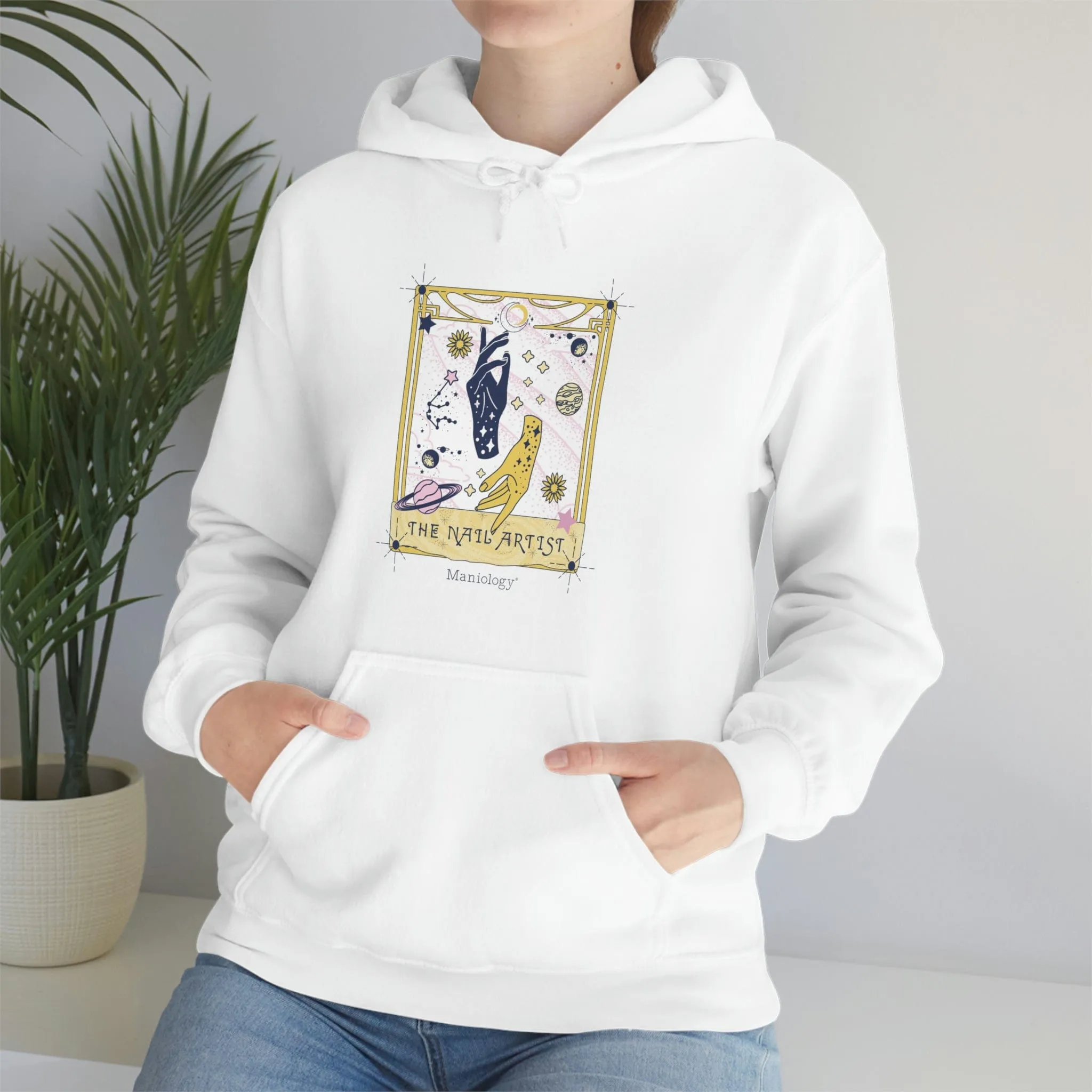 Tarot - The Nail Artist - Heavy Blend Hoodie Sweatshirt