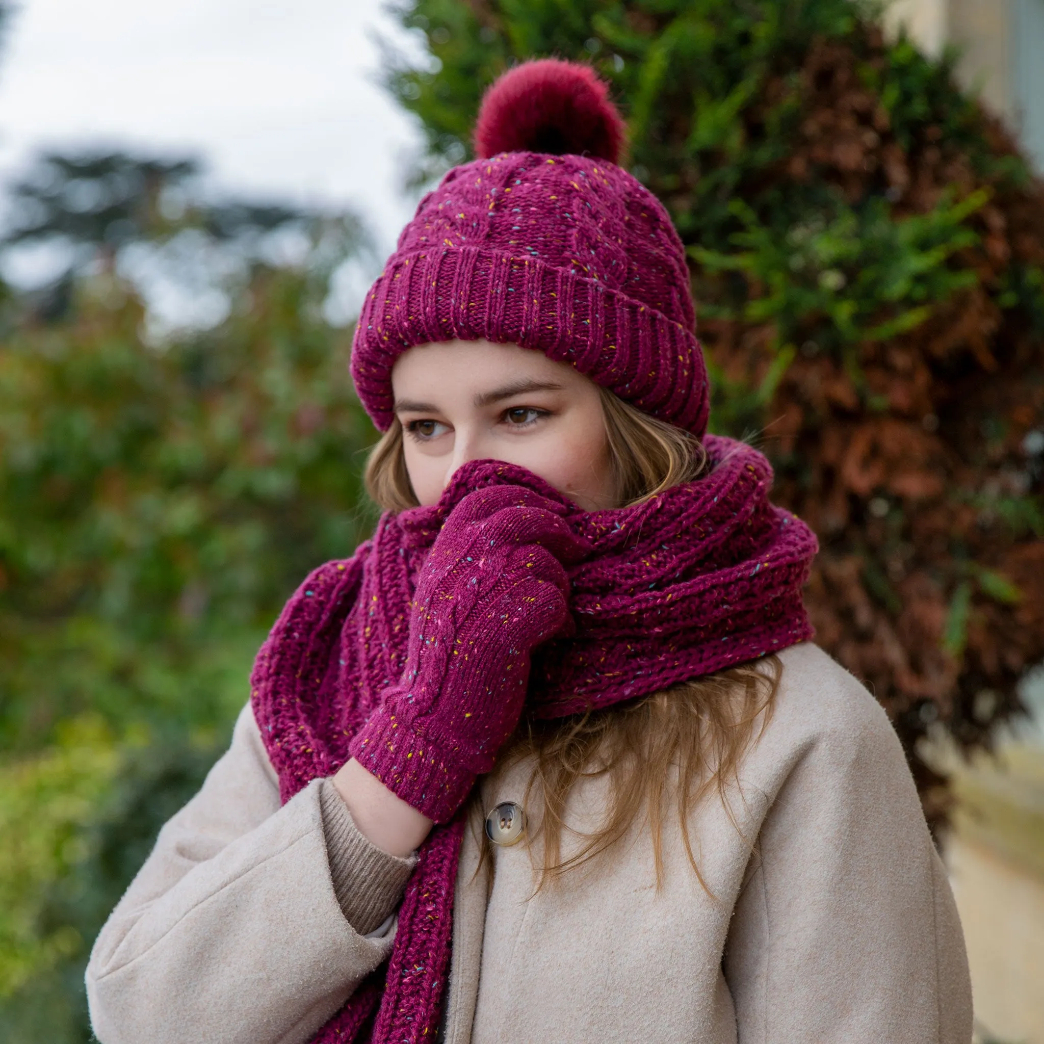 Women’s Cable Knit Scarf with Marl Yarn